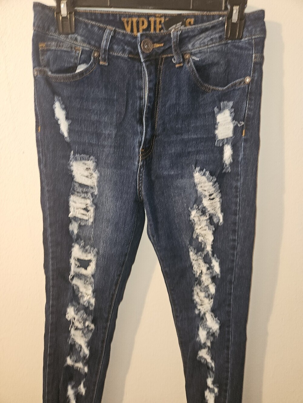 V.I.P. Jeans Womans Distressed Jeans Size 9/10 - Picture 3 of 10